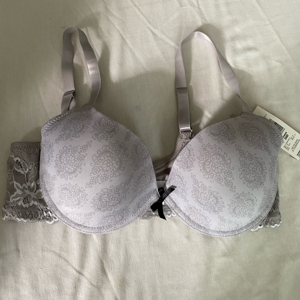 New Jaclyn Smith Bra